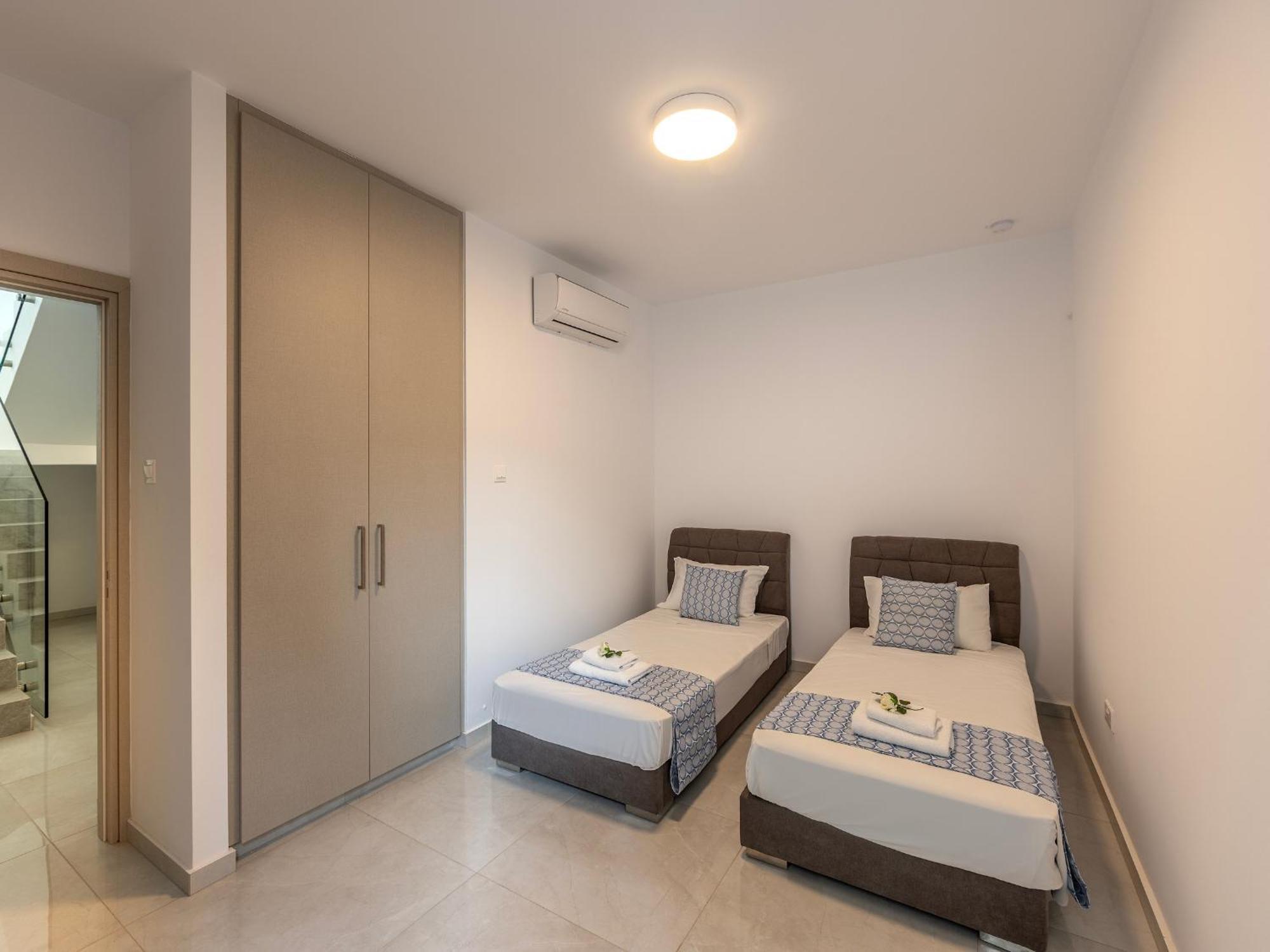 Holiday home Pliades *